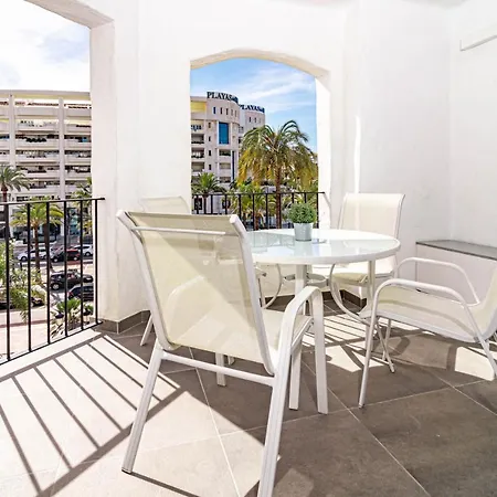 Harbor Getaway In The Heart Of Puerto Banus With Walking Dictance To Everything *