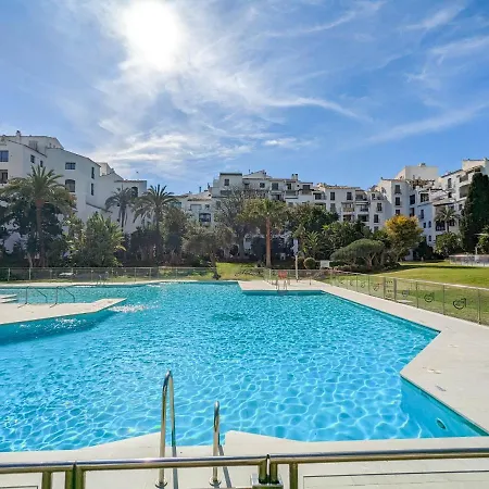 Harbor Getaway In The Heart Of Puerto Banus With Walking Dictance To Everything Apartment Marbella