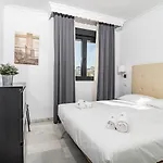 Appartamento Harbor Getaway In The Heart Of Puerto Banus With Walking Dictance To Everything Marbella