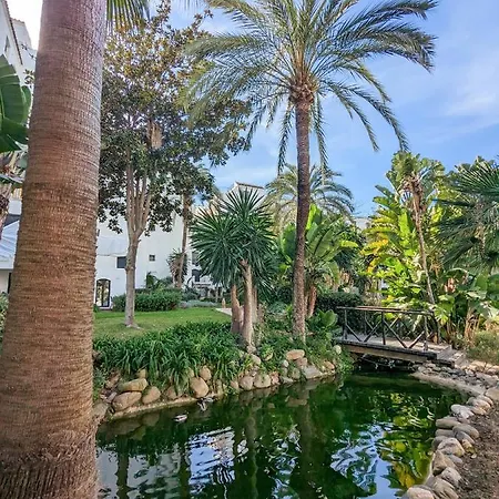 Harbor Getaway In The Heart Of Puerto Banus With Walking Dictance To Everything *